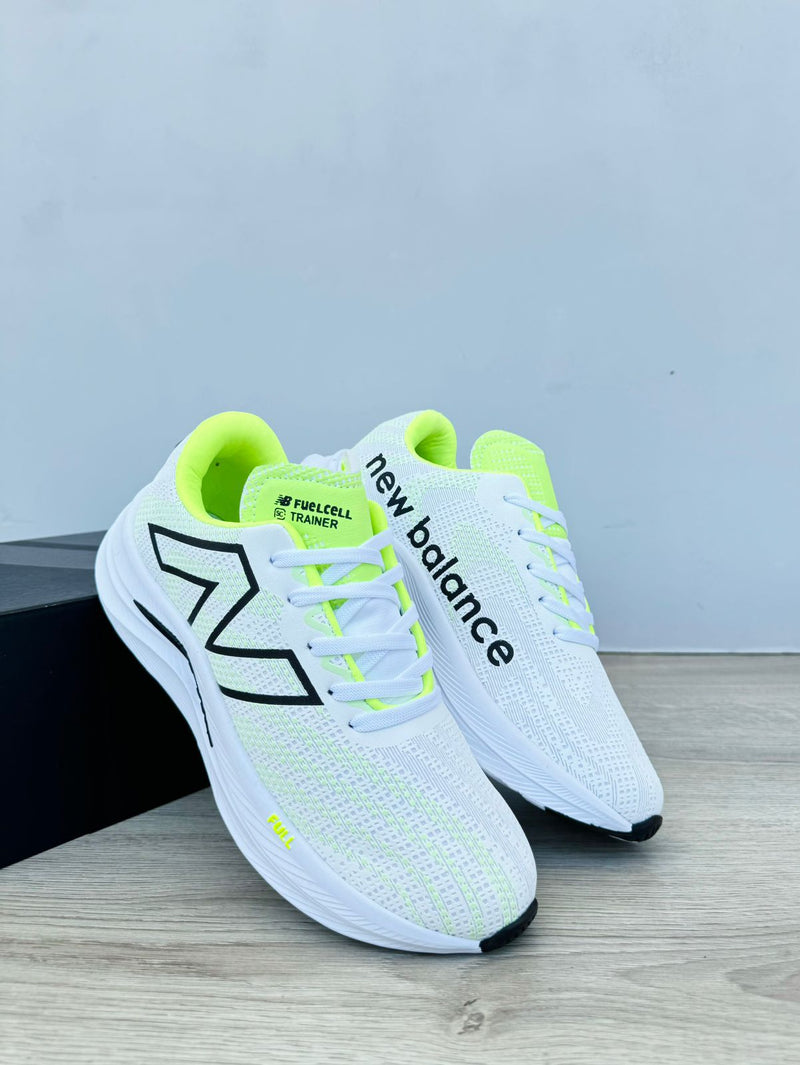 Calzado New Blance Fuelcell Unissex Edición limitada Deportivo - Apto para correr